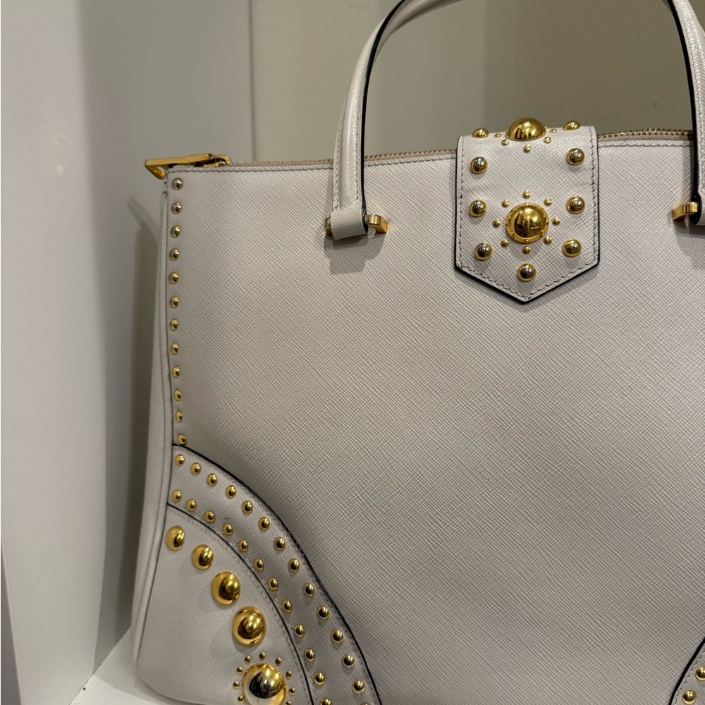 Vintage Prada - Picture 7 of 16